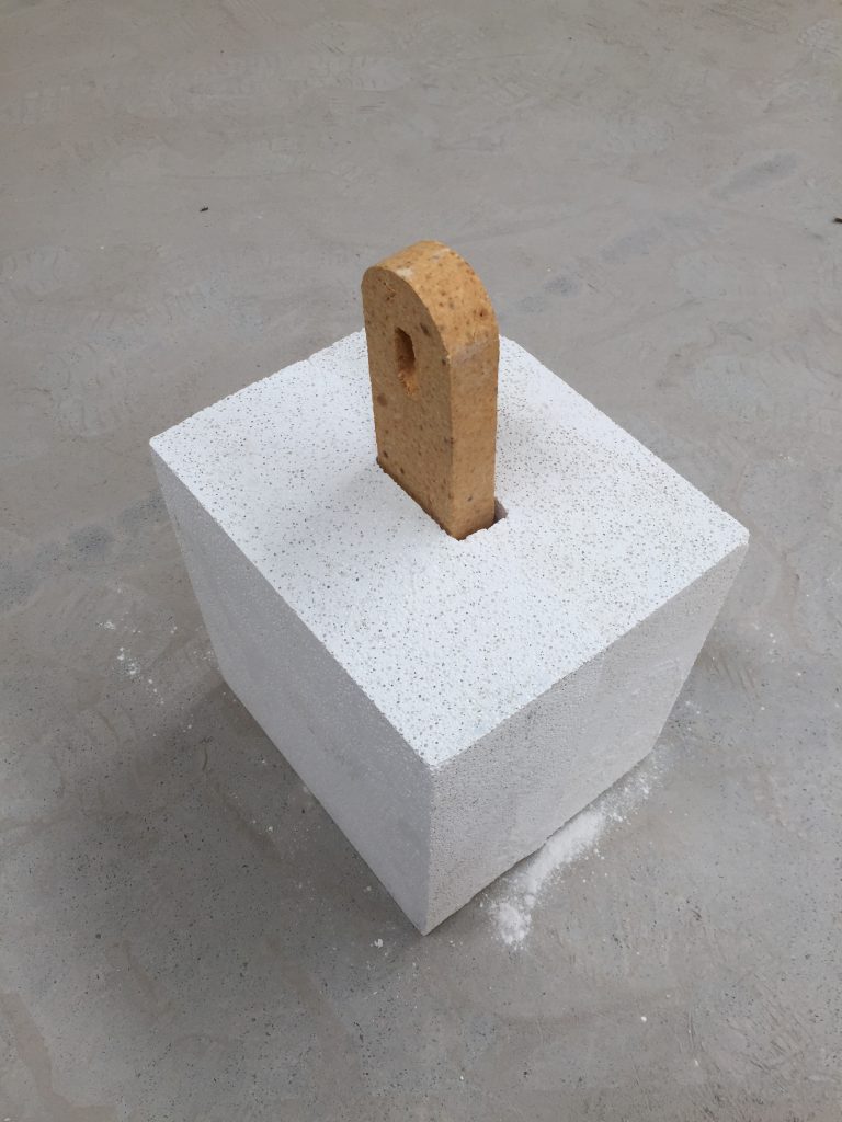 江蘇莫來(lái)石輕質(zhì)耐火磚_江蘇輕質(zhì)磚公司_江蘇耐火磚廠(chǎng)家 江蘇莫來(lái)石輕質(zhì)耐火磚