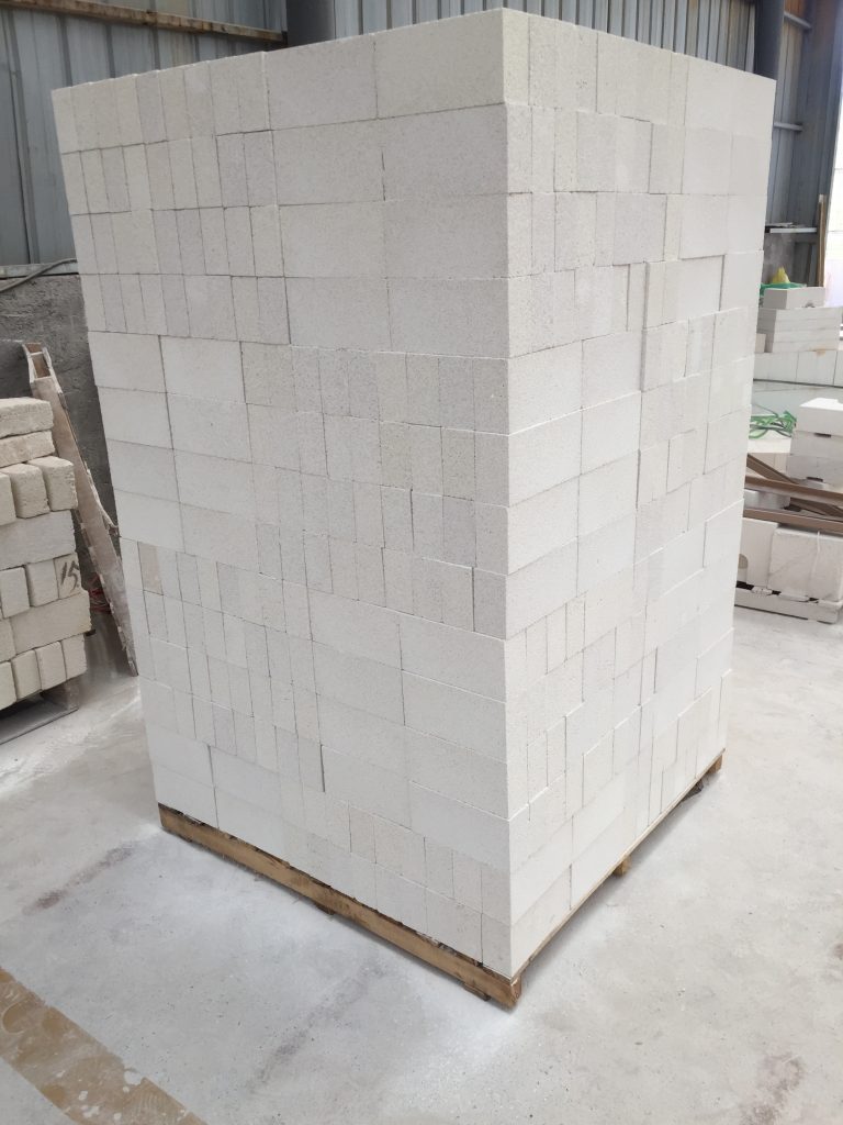 莫來(lái)石保溫磚_莫來(lái)石磚價(jià)格_莫來(lái)石聚氫保溫磚